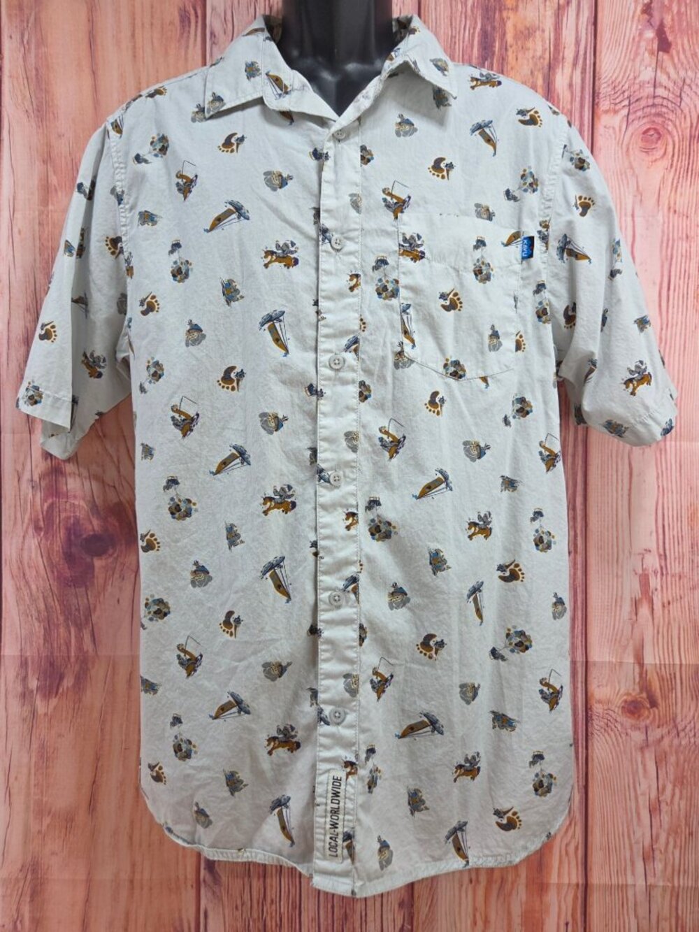 Kavu Mens Organic Cotton Button-Up Shirt Medium With Fun Outdoor Pattern